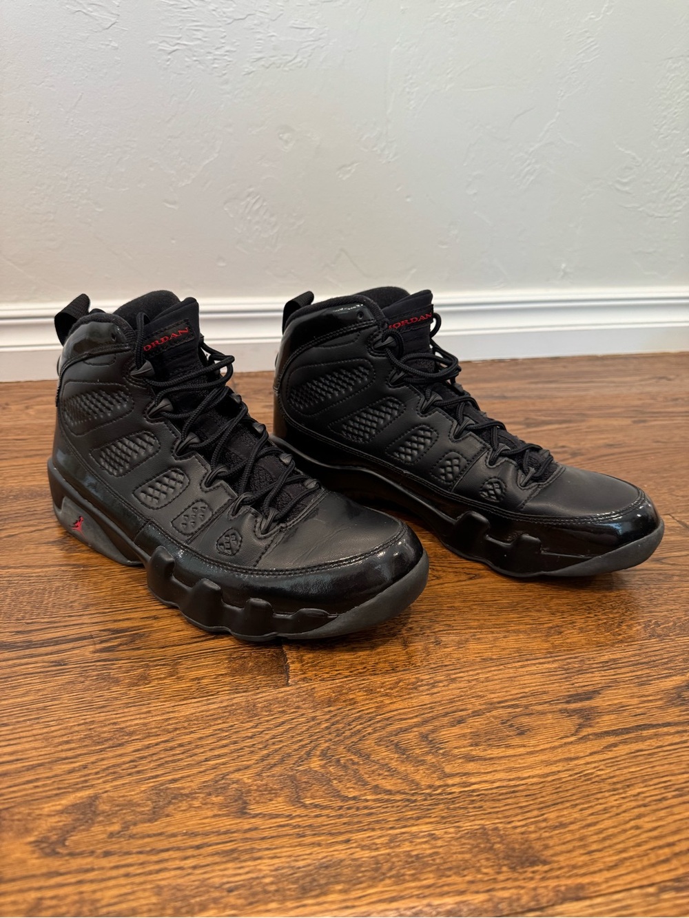 Air Jordan 9 Retro Bred Black Red Men’s Size 10.5